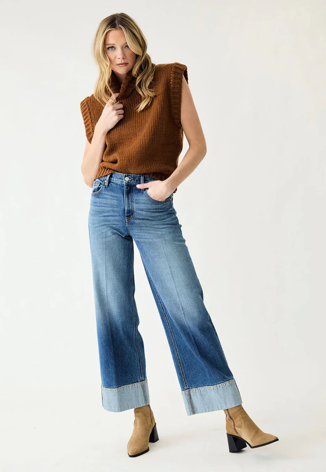 Parker Studded Wide Jeans