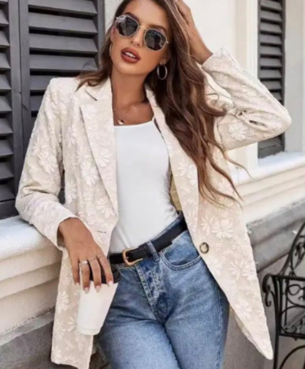 Mary Floral Embroidered Blazer