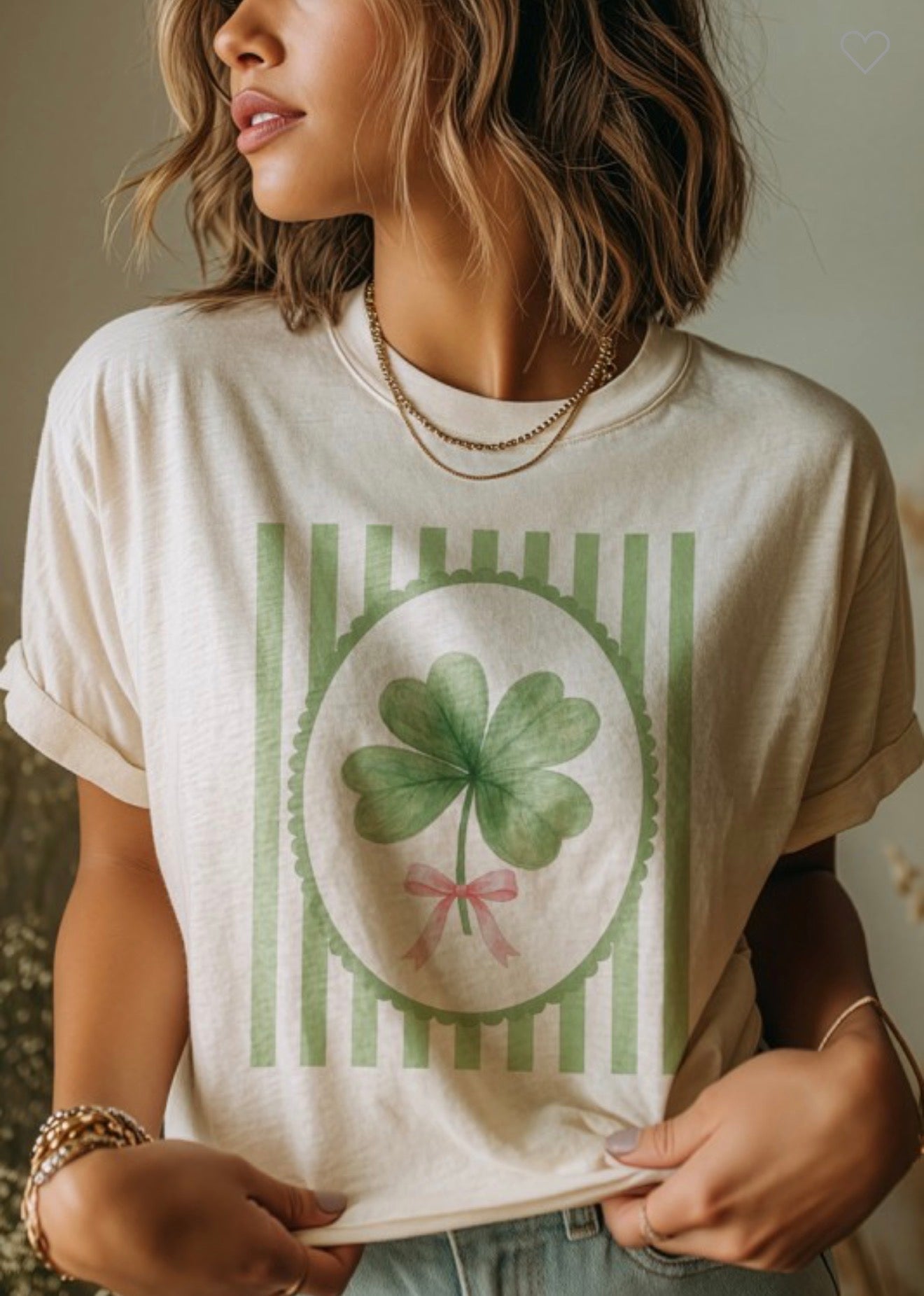 Angelica Clover Bow Vintage Graphic